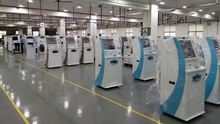 觸摸廣告機廠家：觸摸一體機被廣泛應(yīng)用到哪些行業(yè)